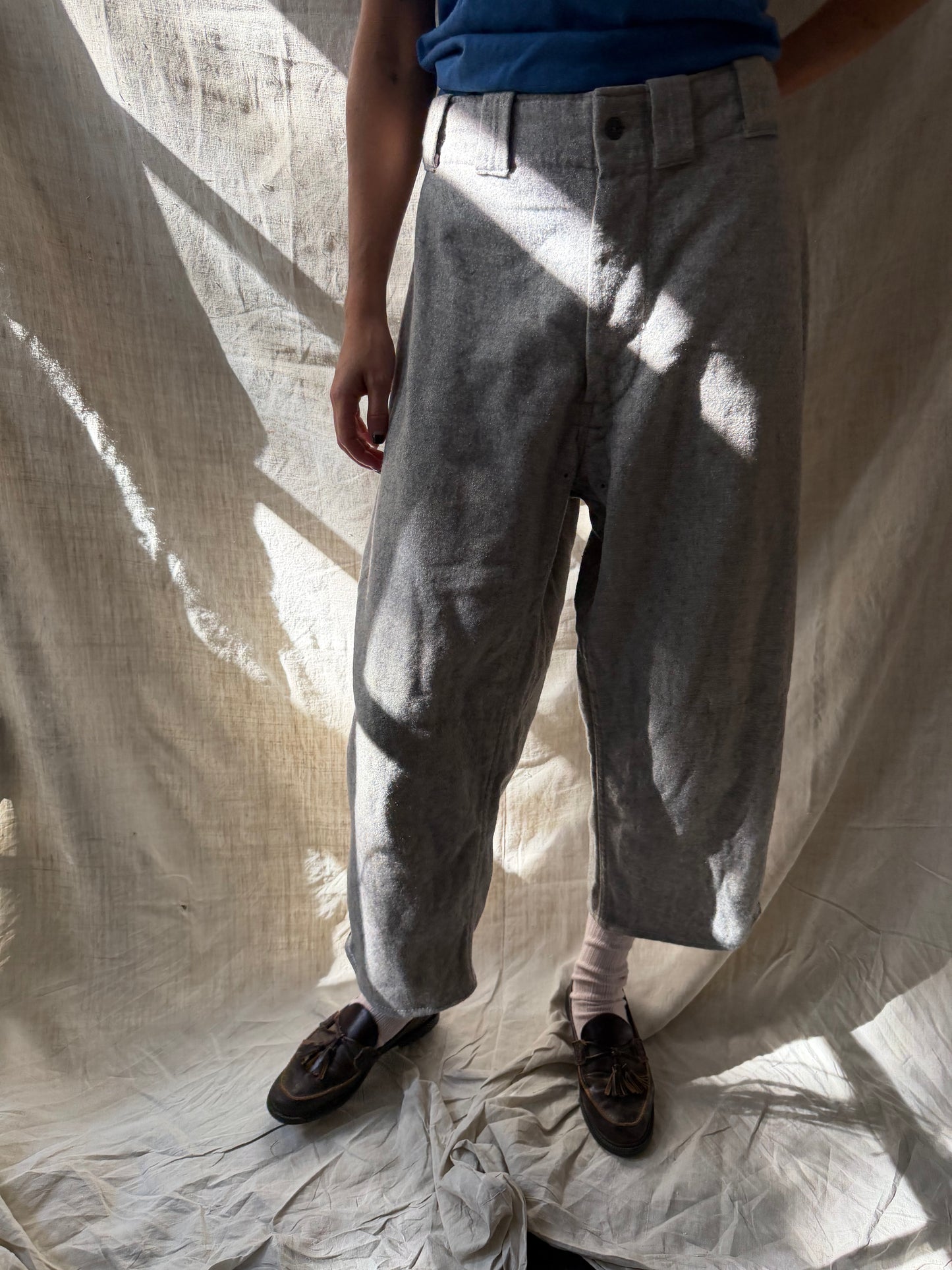 Cropped Wool Baseball Trouser