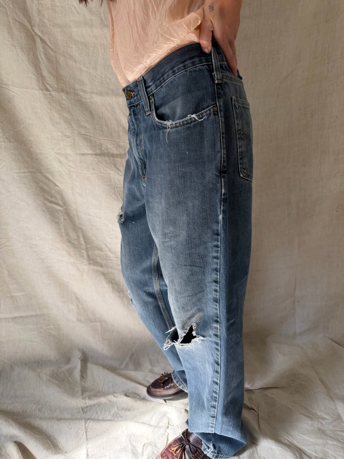 Midwash Distressed Carhartt Denim 02
