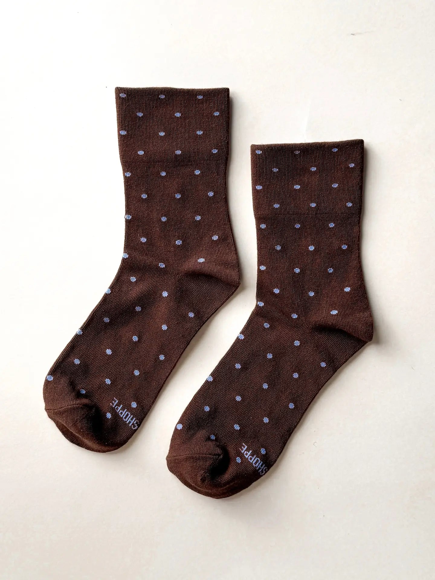 Patterned Sneaker Socks in Cacoa/Blue Polka Dot By Le Bon Shoppe