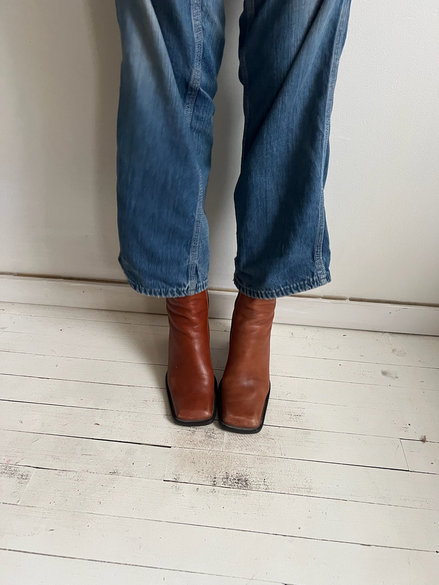 Short Tan Square Toe Heel Boot