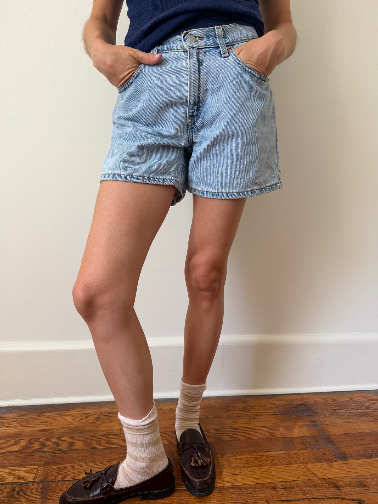 Light-wash Levi’s Shorts