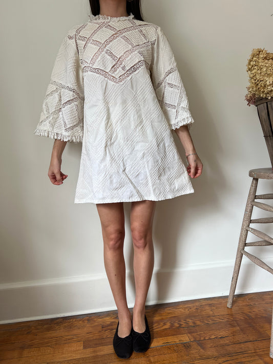 60s White Lace Mini Shift Dress