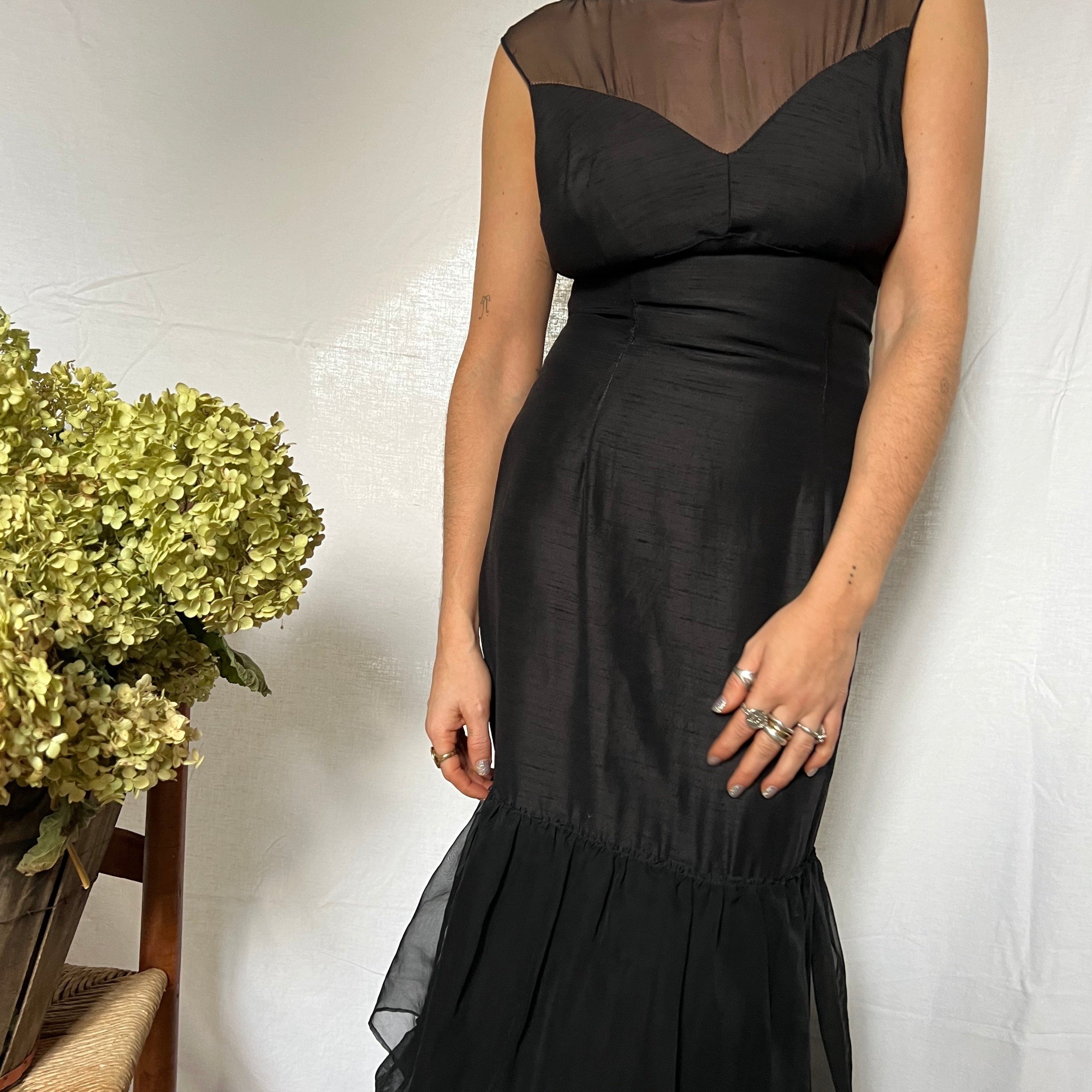 Long Black Ruffle Dress – The Wanderly