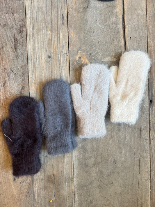 Fluffy Angora Mittens By Billy Bamboo