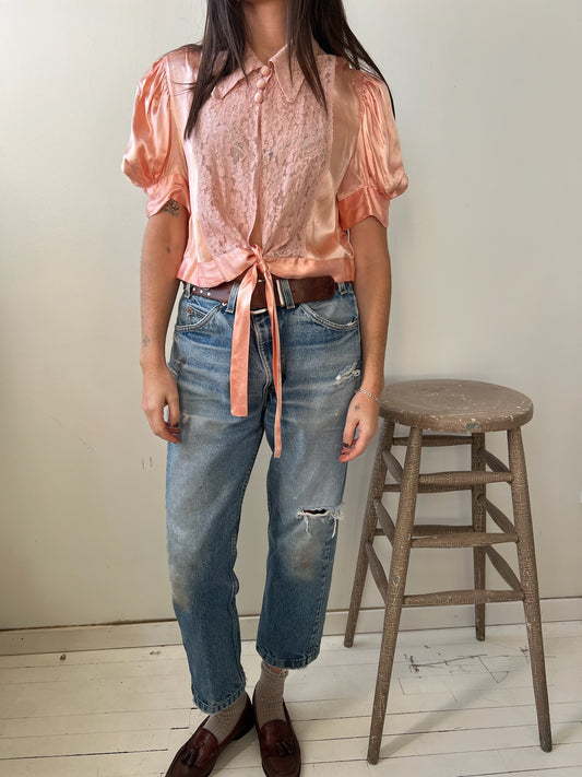 1930s Coral Silk Bed Jacket