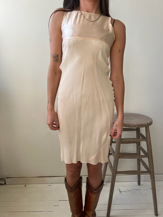 1930s Pale Peach Slip