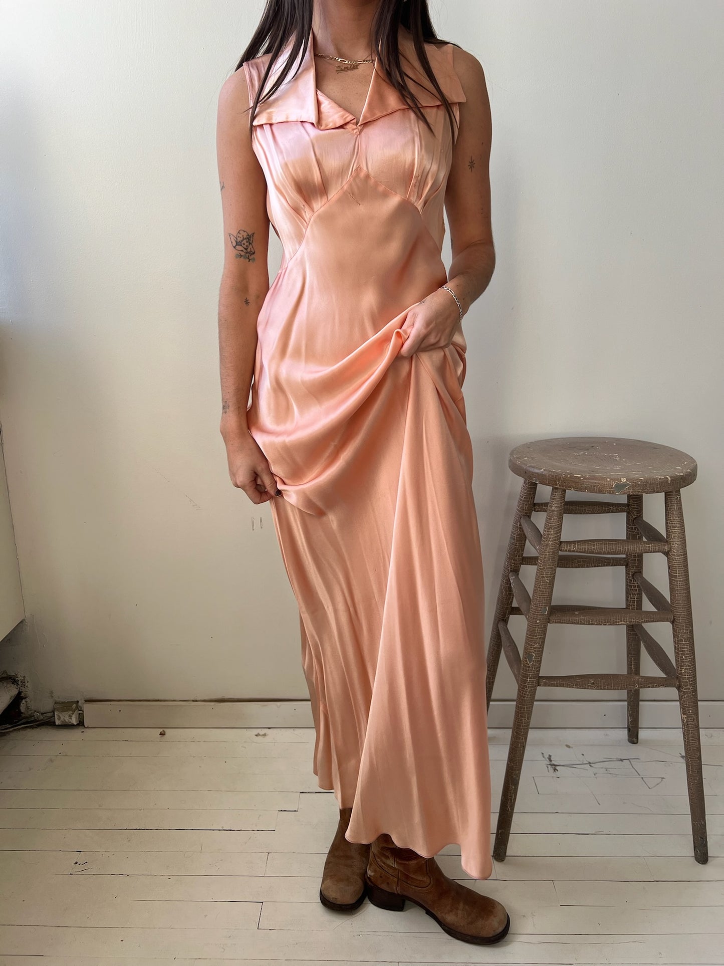 Coral Thick Satin Long Collared Dress