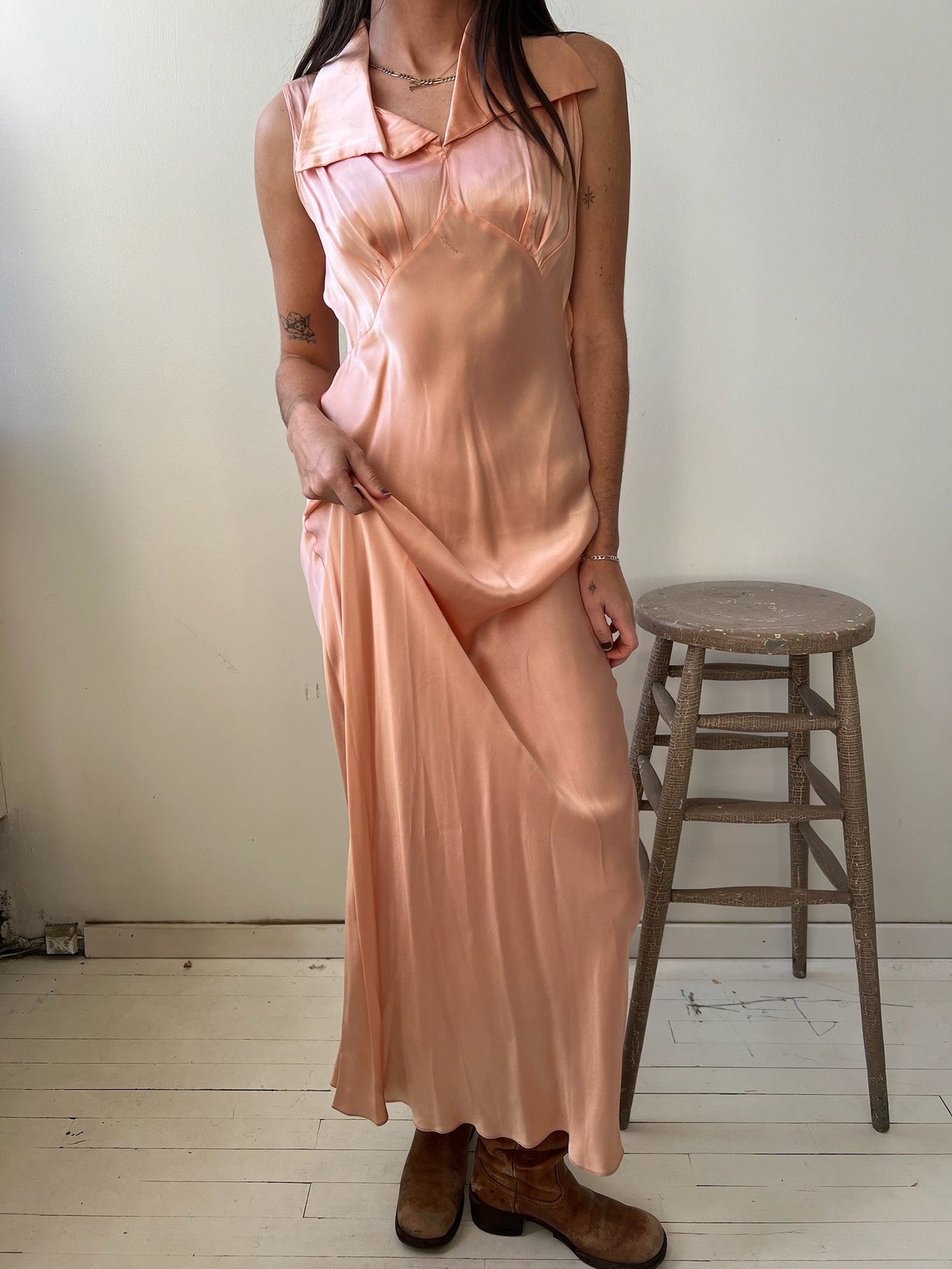 Coral Thick Satin Long Collared Dress