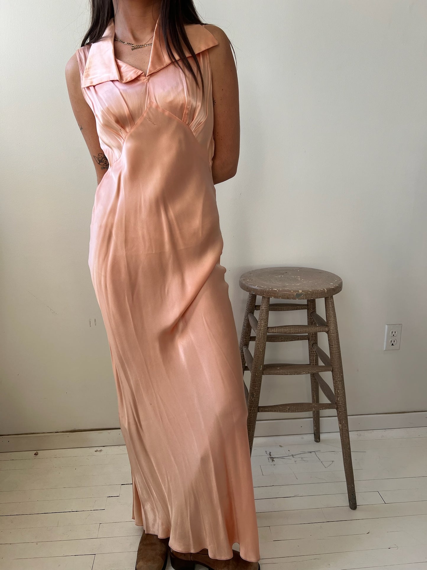 Coral Thick Satin Long Collared Dress