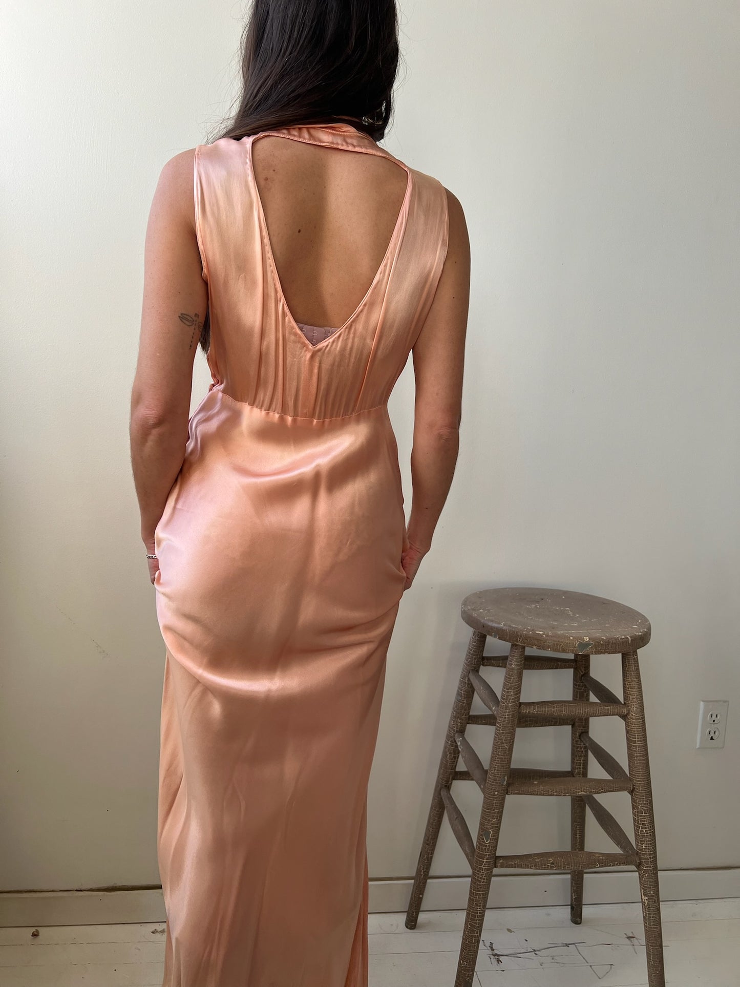 Coral Thick Satin Long Collared Dress