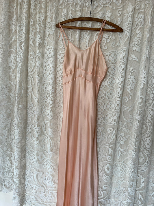 1930s Coral Slip