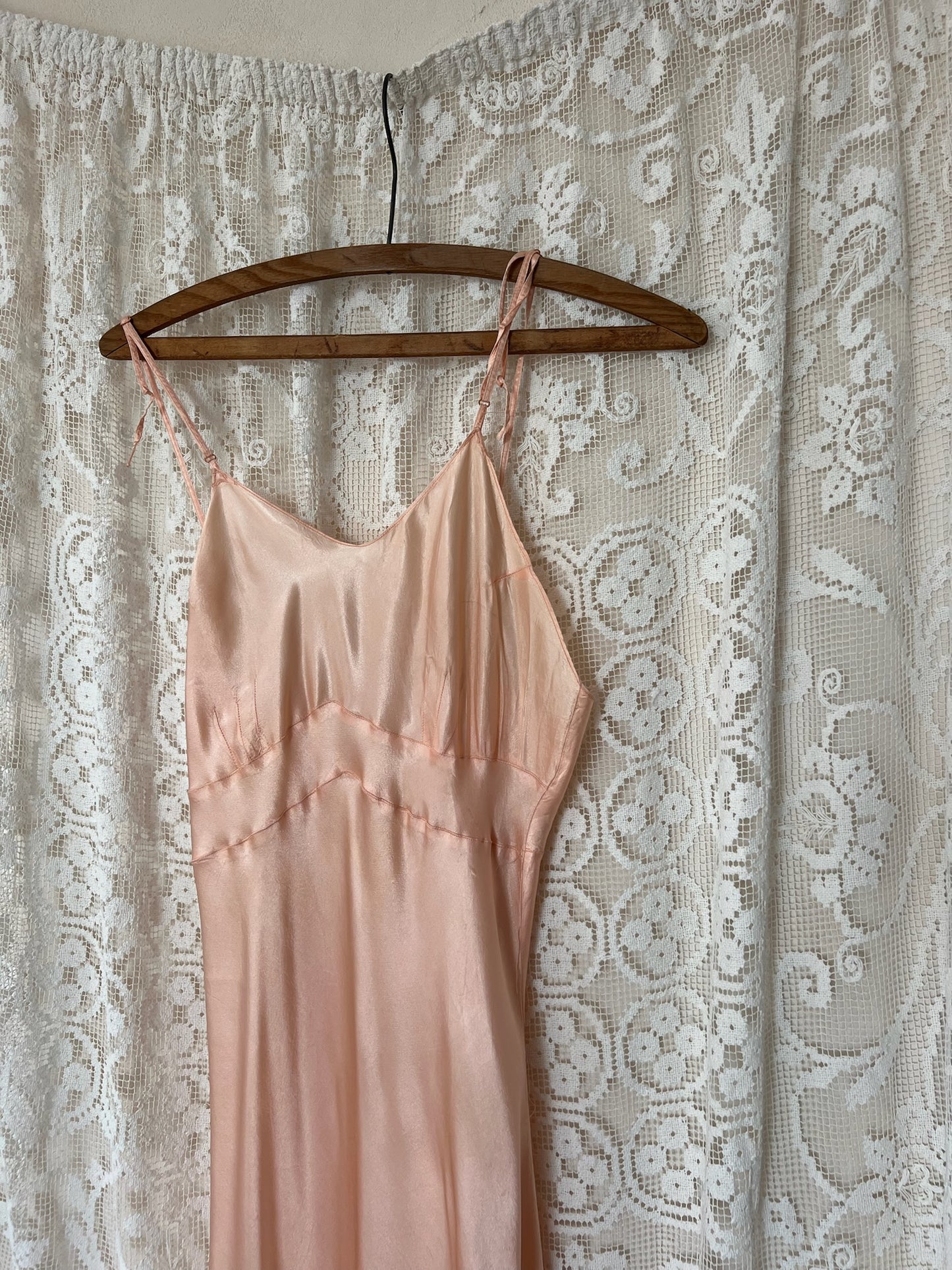 1930s Coral Slip