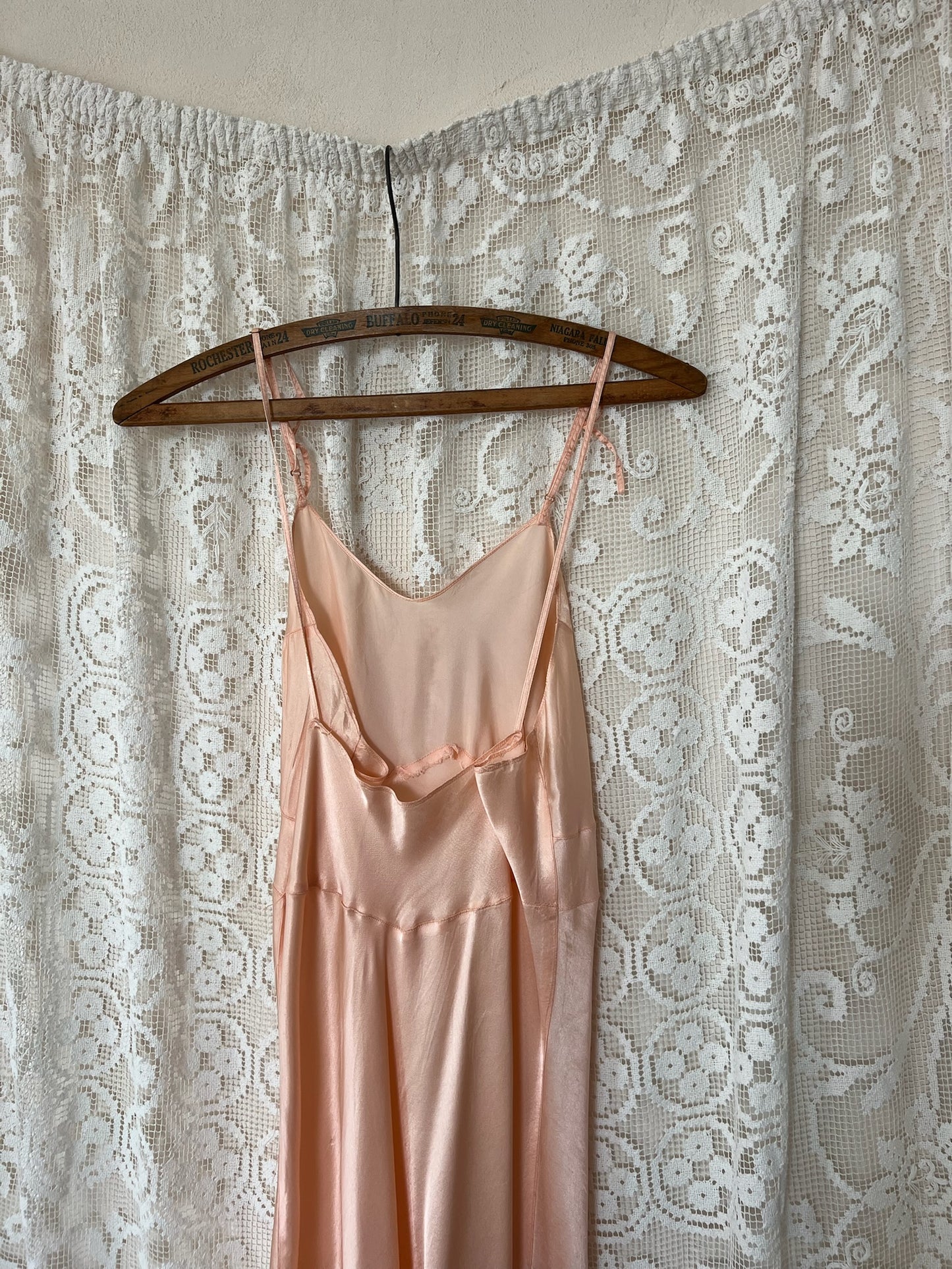 1930s Coral Slip
