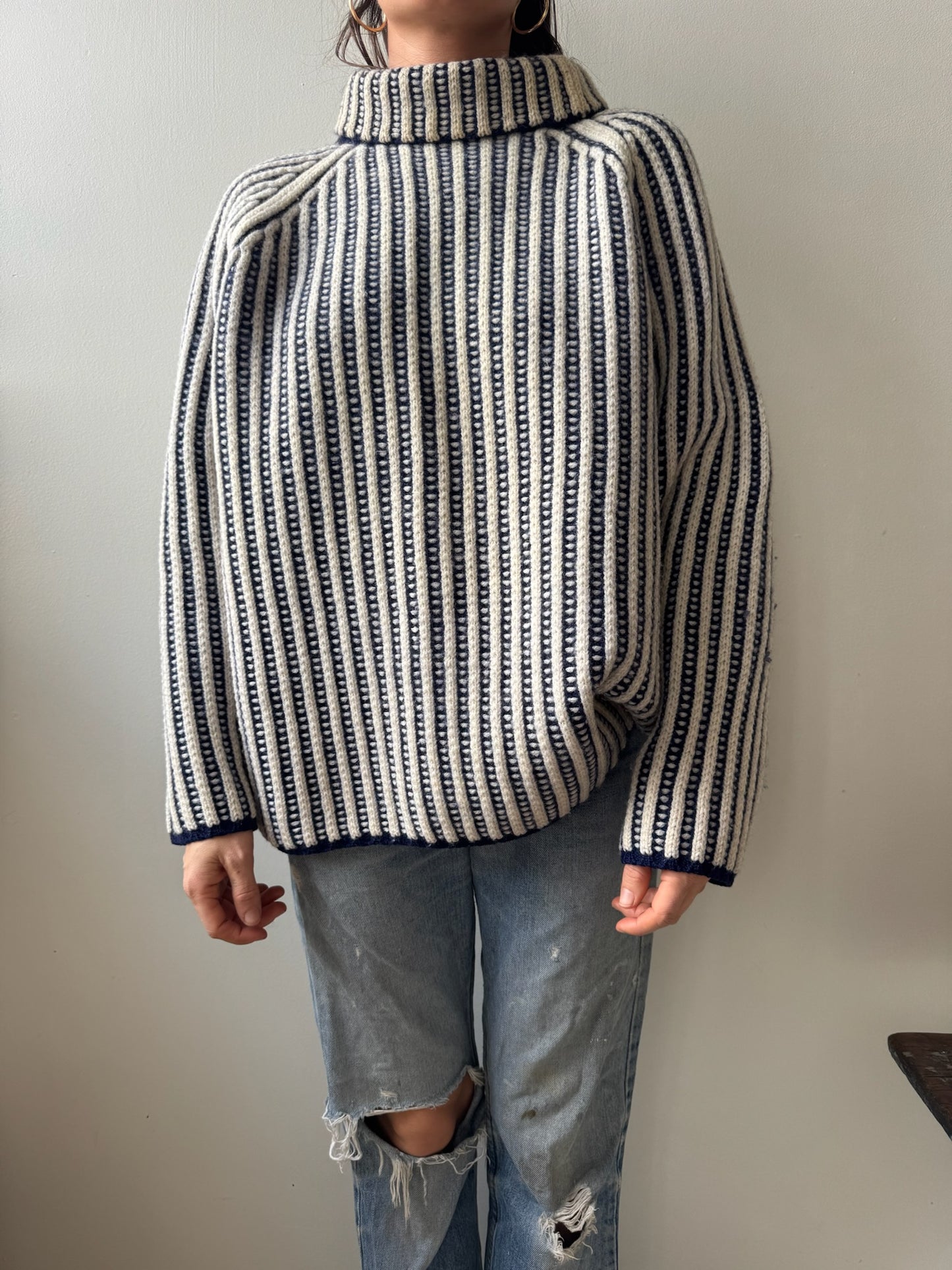 Reversible Navy + Cream Ribbed Knit