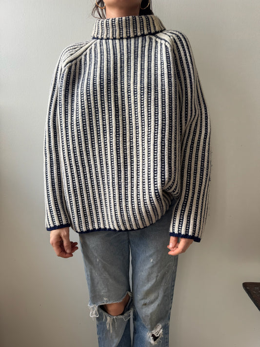 Reversible Navy + Cream Ribbed Knit