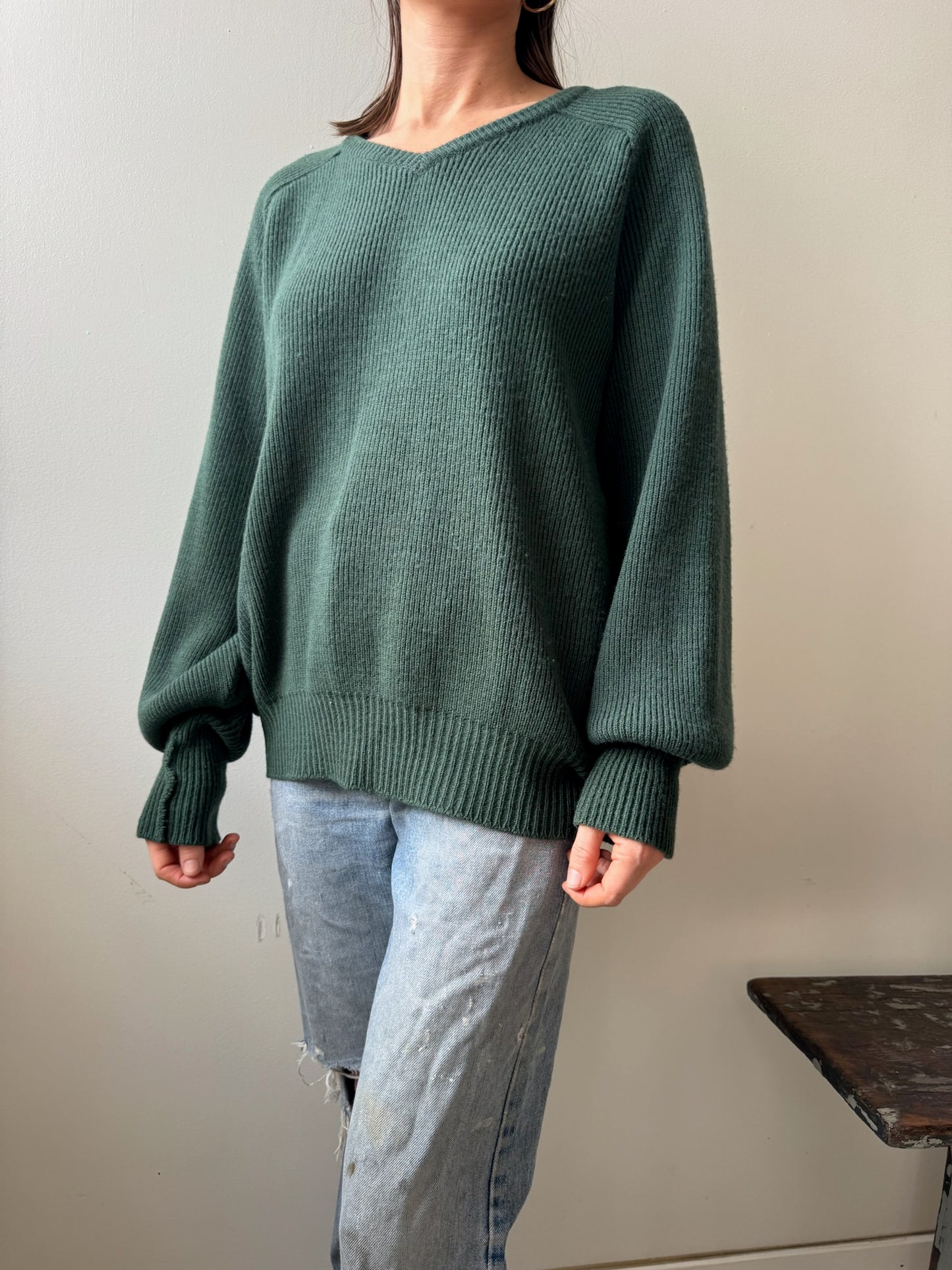 Ribbed Emerald Green V-neck Sweater
