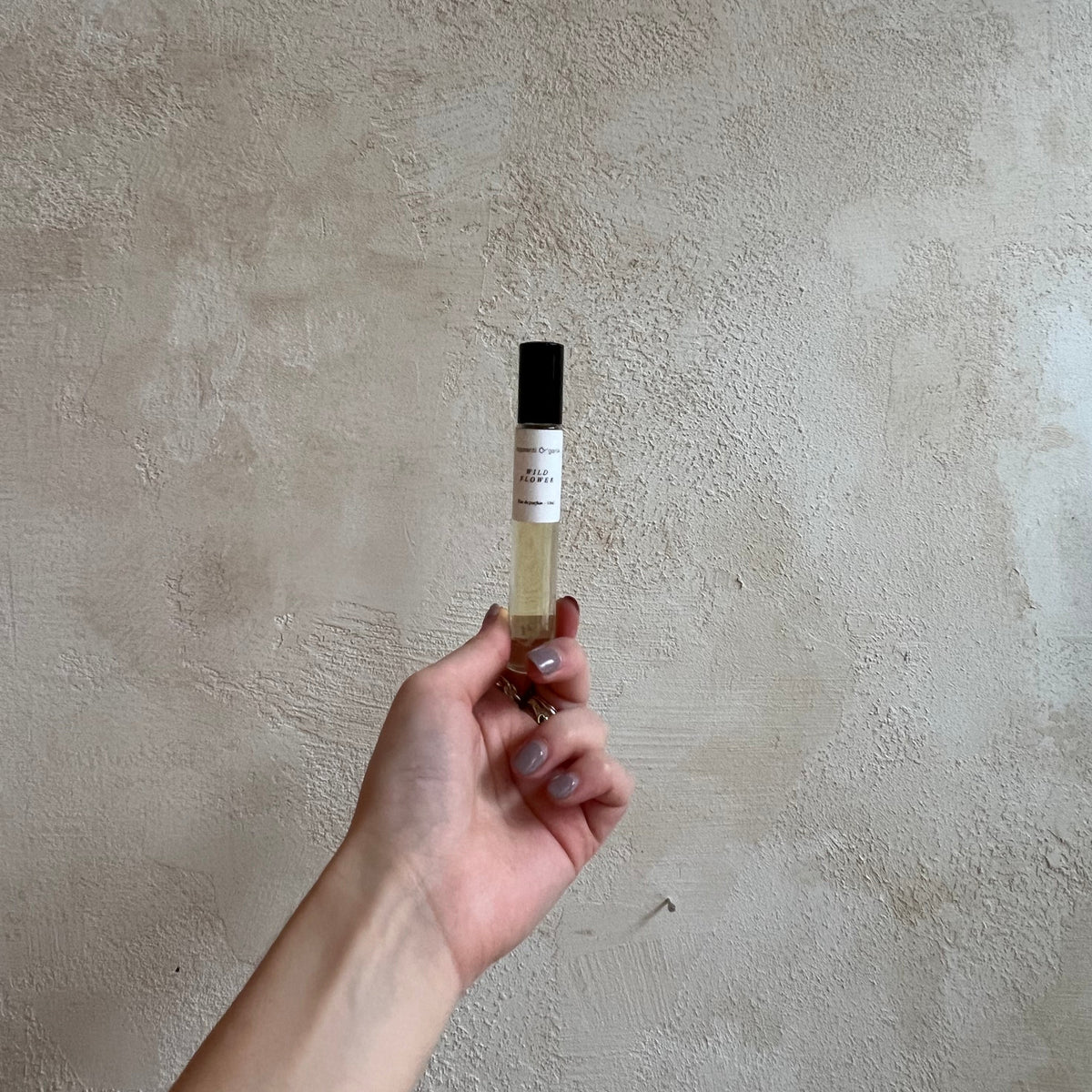 Wild Flower Natural Perfume by Apprenti Ôr’ganik