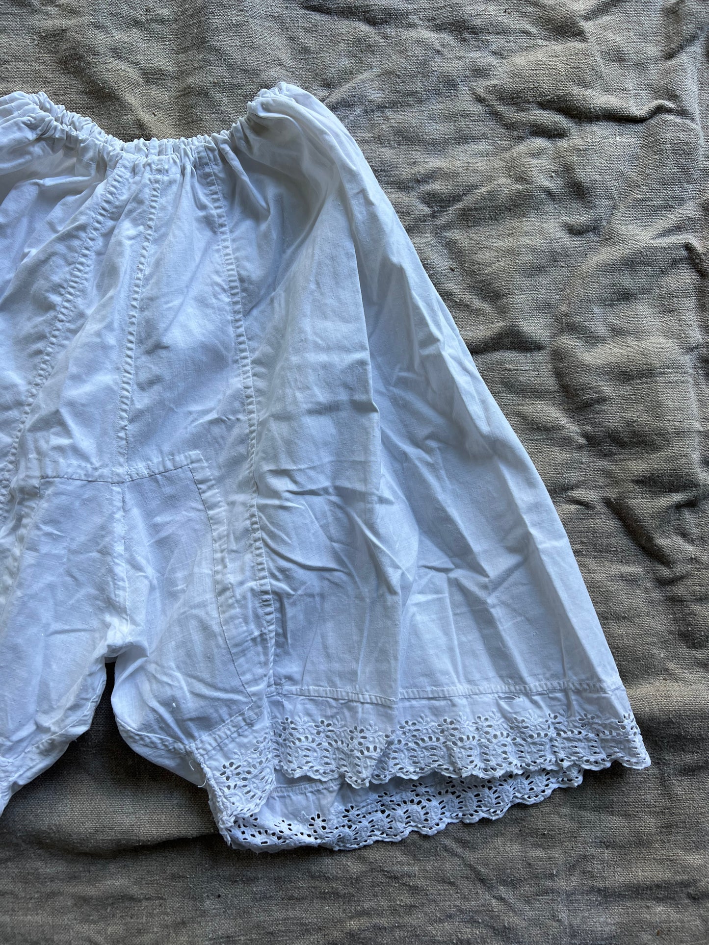 Antique Short White Cotton Bloomer