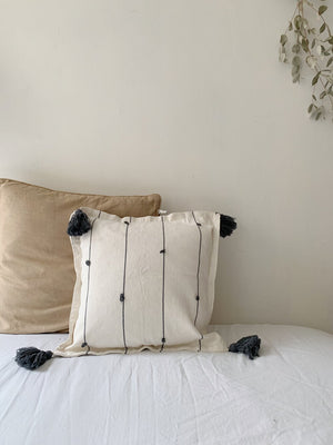 Open image in slideshow, Rufina Cotton Pom Pom Pillowcase
